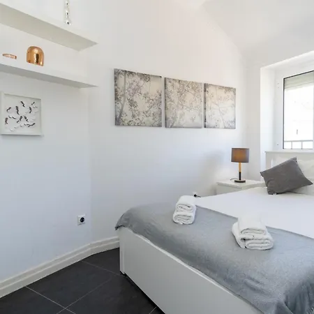 Near Principe Real & Avenida Da Liberdade - Ttl308 Lisboa